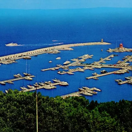 Yacht Hotel en barco Punta Ala